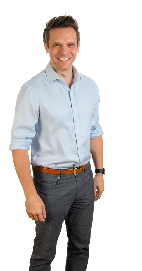 Dr James Hunt (m)