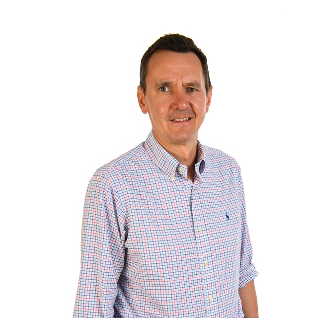 Dr Andy Wales (m)